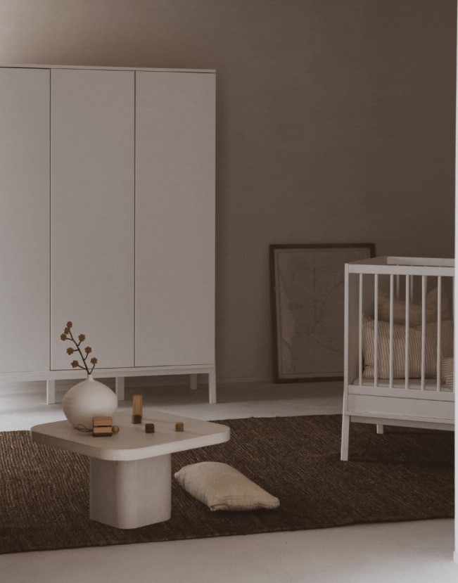 Dětská skříň třídveřová Quax Ashi - krémová